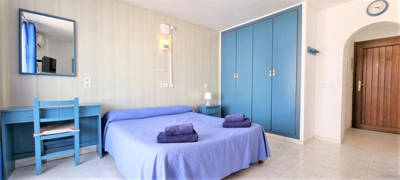 Apartamentos Can Marsalet Puerto Colom Ngoại thất bức ảnh